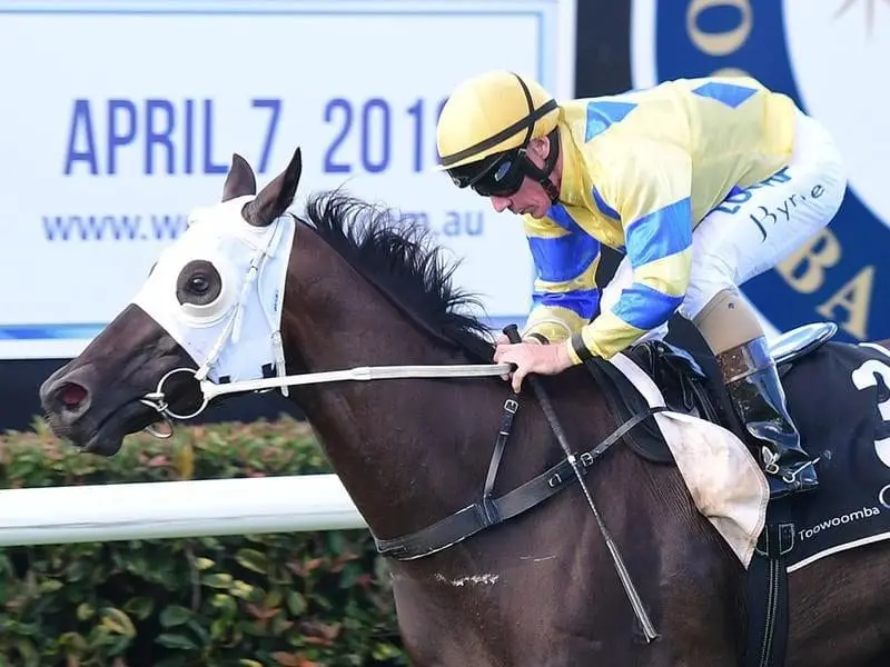 Queensland Derby-bound Hang has scored an impressive win in the Toowoomba Guineas. Jockey Jim Byrne rides Hang to the finish.