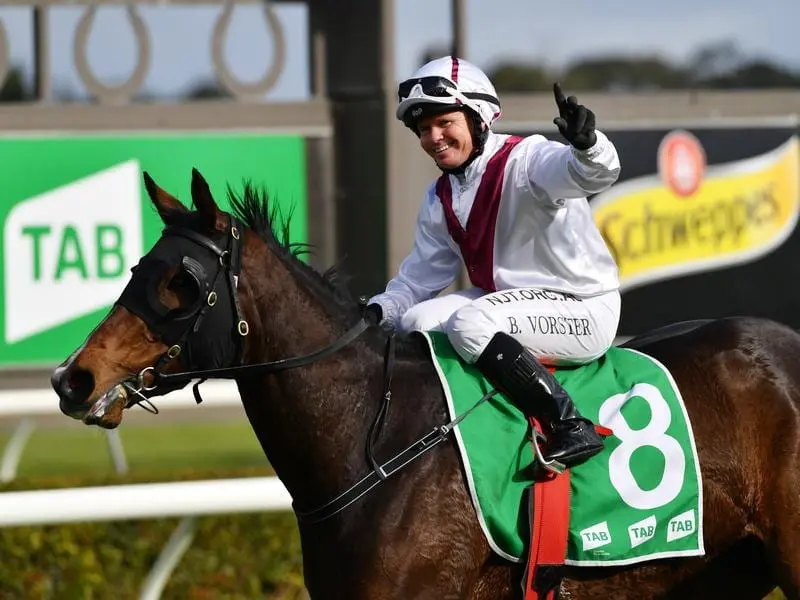 Xilong after winning the Euclase Stakes.