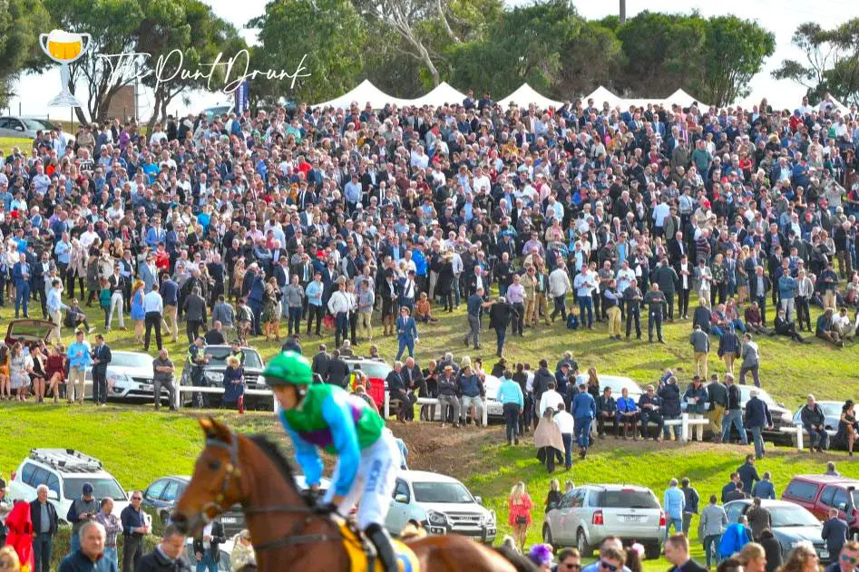 Punt Drunk - The 'Bool Warrnambool May Carnival