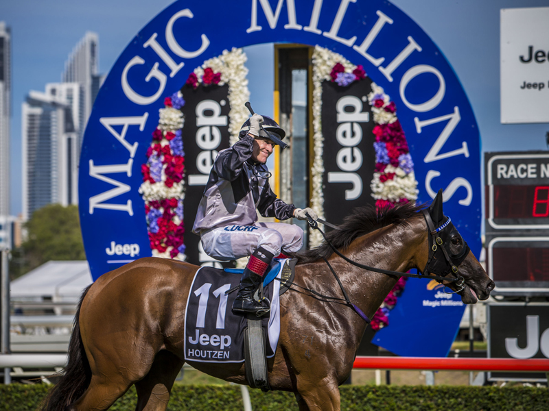 Jockey Jeff Lloyd riding Houtzen