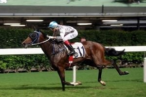 Lope De Vega sons out to put best foot forward at Happy Valley