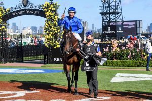 Oliver wins VRC Oaks on Willowy