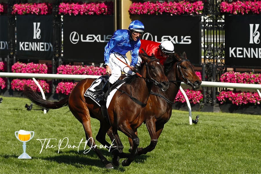 Damien Oliver wins the Oaks