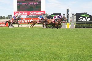 Sale Turf Club to host Victoria's first Good Friday horse racing meeting