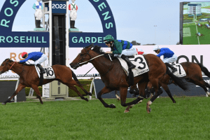 Jacquinot surges to victory in the Golden Rose
