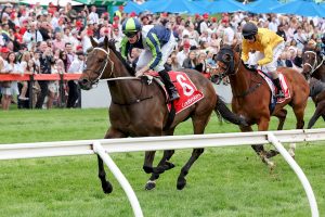 Uncle Bryn claims Cranbourne Cup