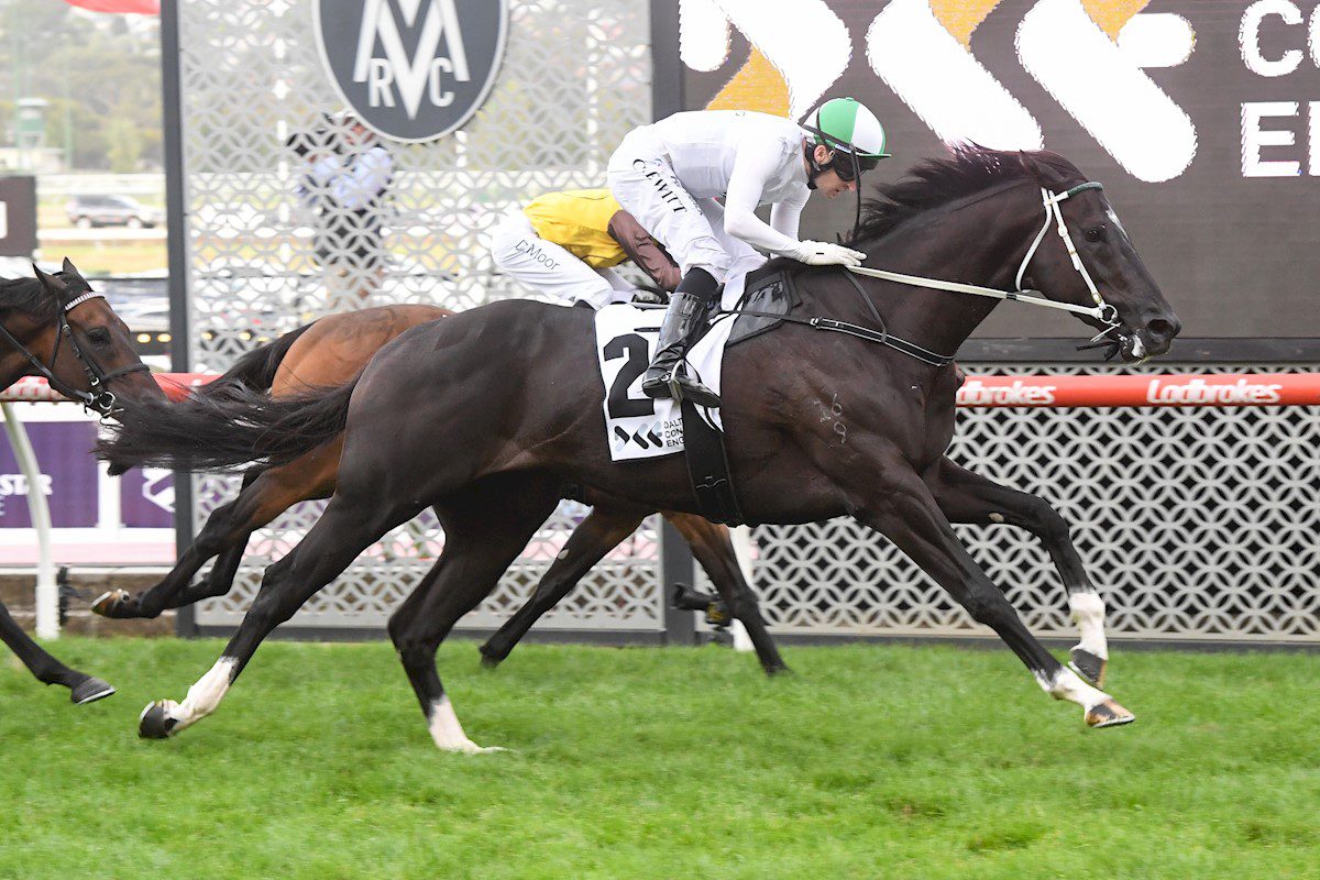 Bank Maur wins Alister Clark Stakes