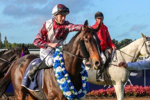 Lowry looking to make riding mark in Australia