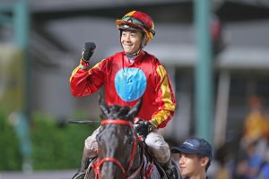 Manfred Man caps magnificent campaign with Sha Tin feature victory